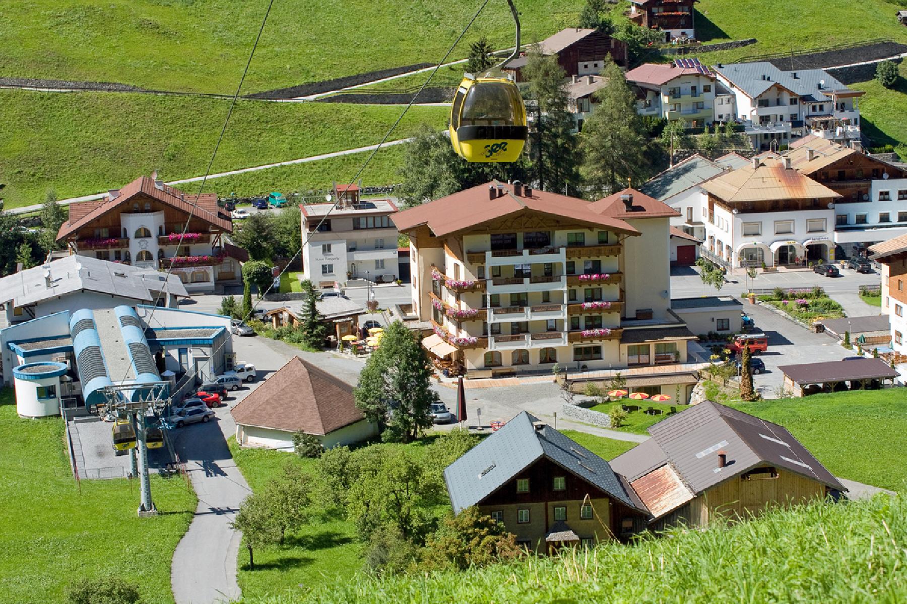 Apartment and Chalet